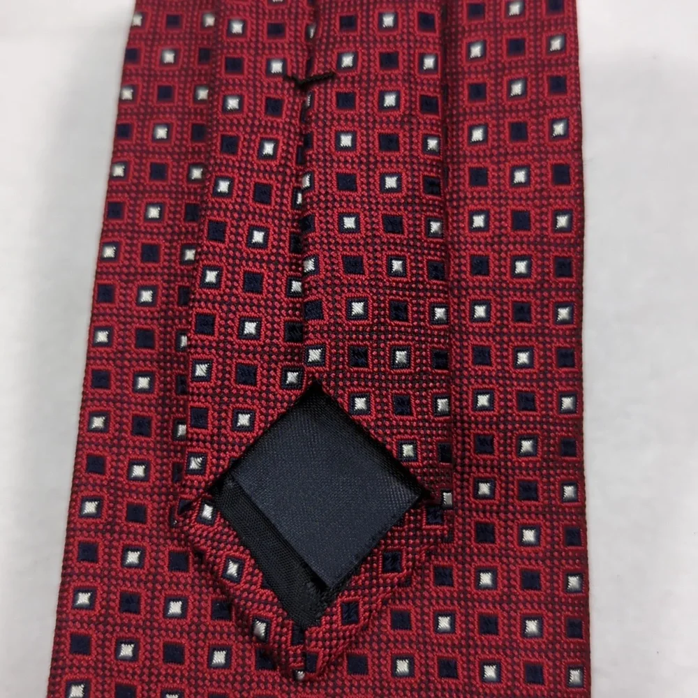 Brooks Brothers Red And‎ Black Mens Neck Tie